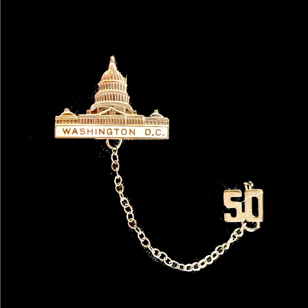 Vintage Souvenir Washington D.C. Capitol Building 1950 Tie Tack Lapel Pin